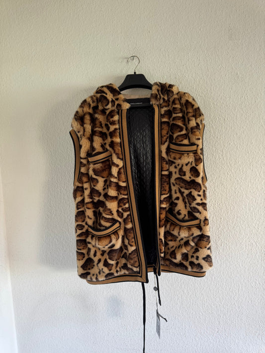 Dolce & Gabbana Fall Winter 2017 Leopard Faux Fur Hooded Vest