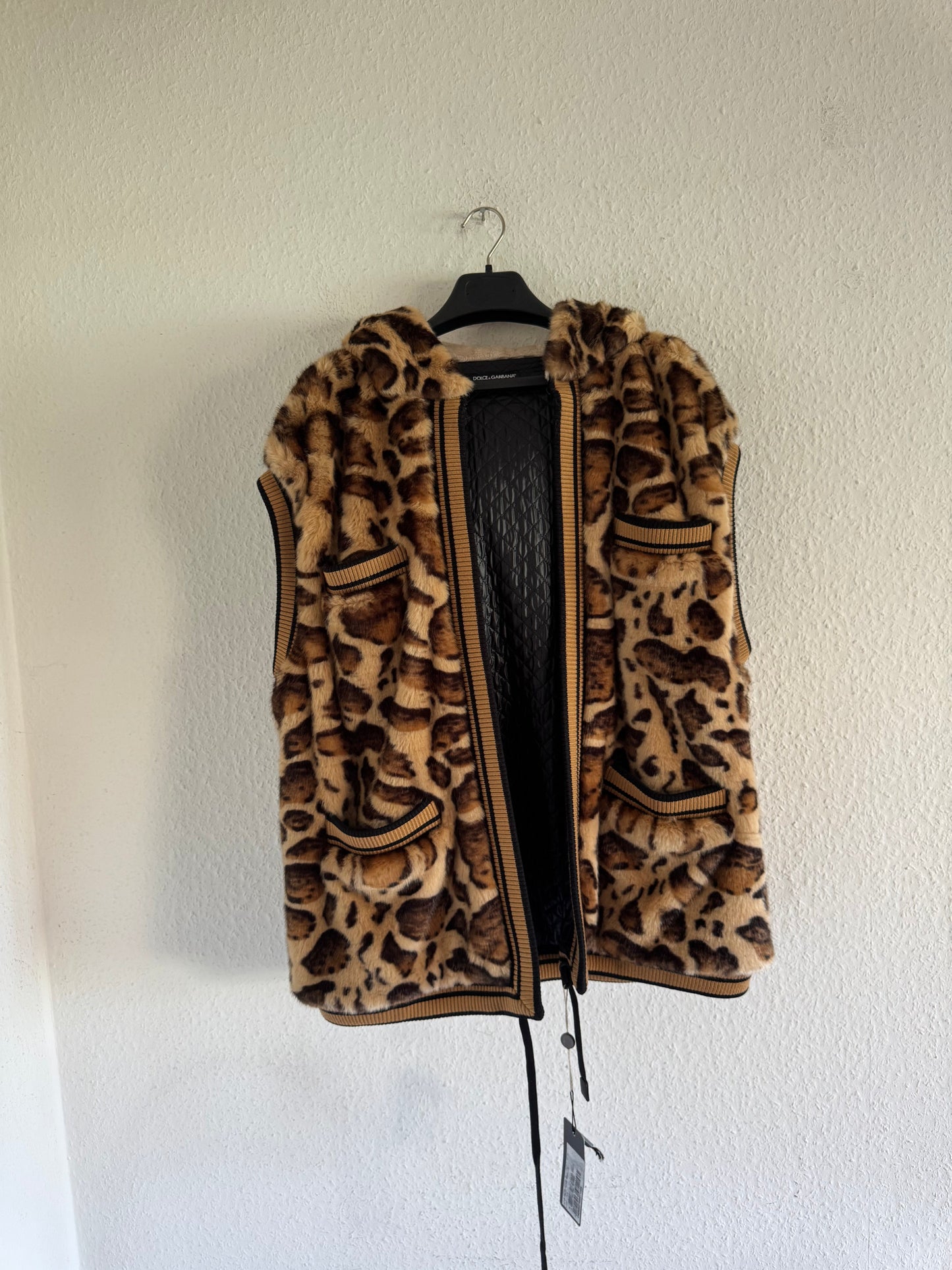 Dolce & Gabbana Fall Winter 2017 Leopard Faux Fur Hooded Vest