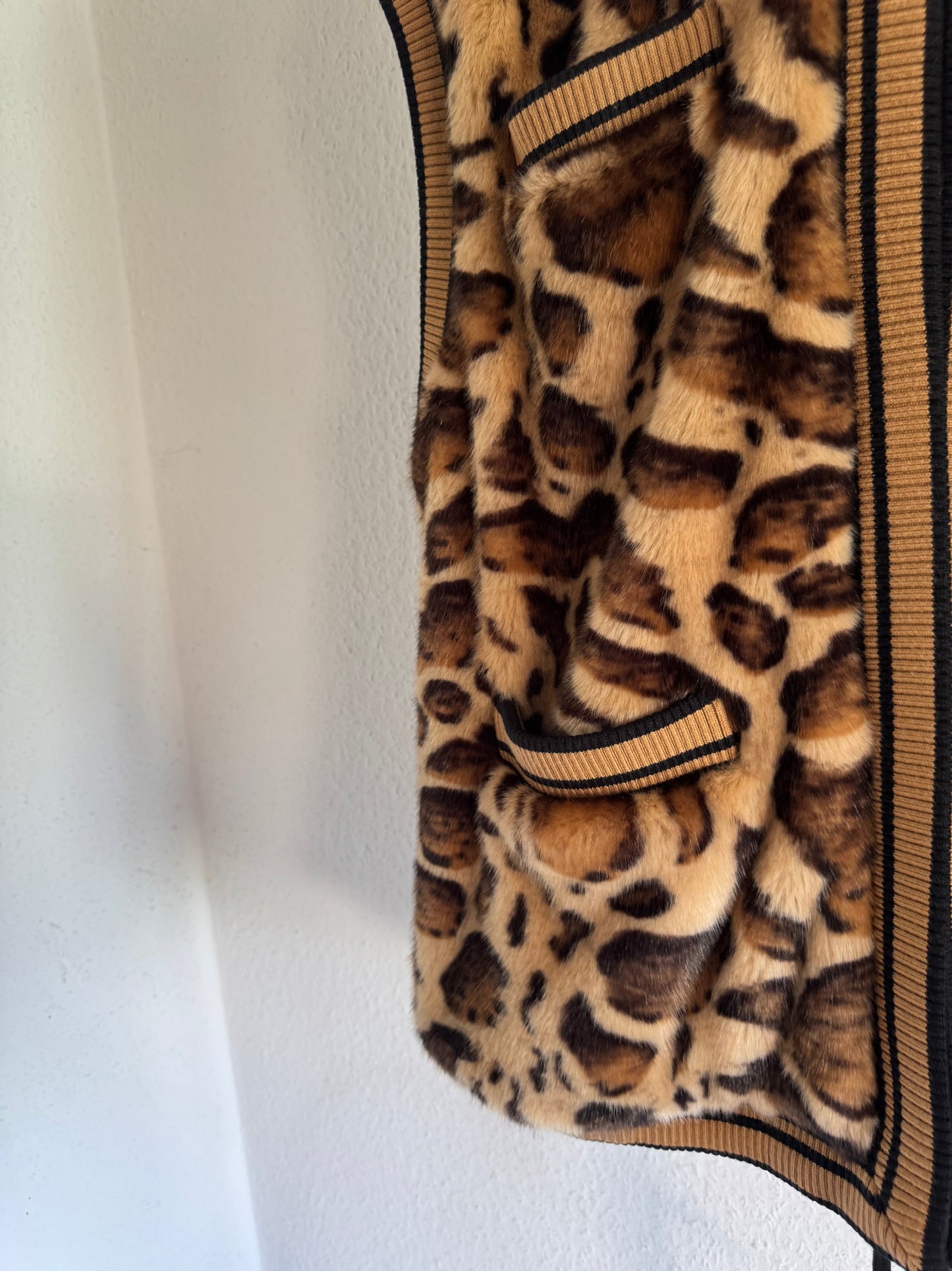 Dolce & Gabbana Fall Winter 2017 Leopard Faux Fur Hooded Vest