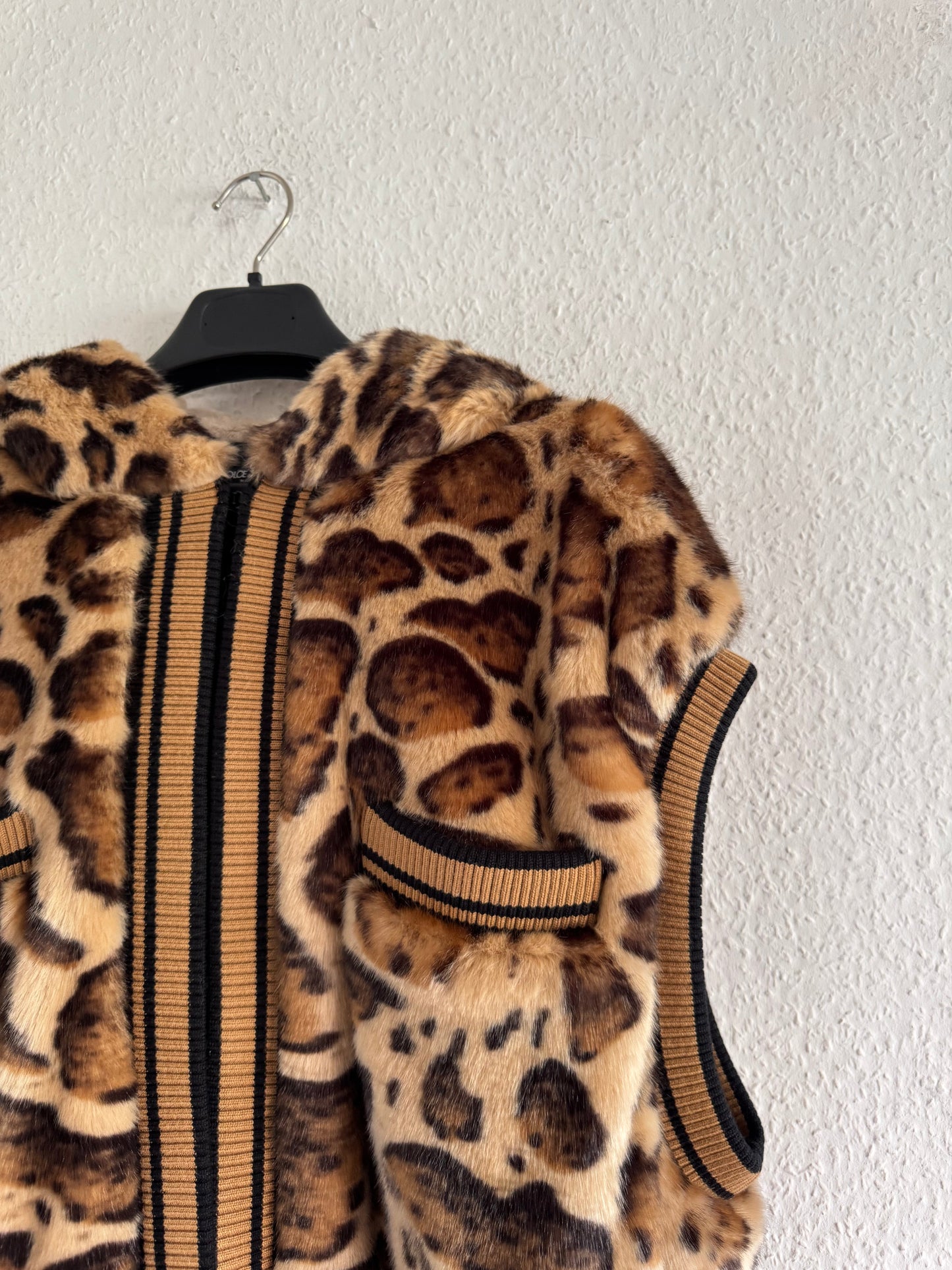 Dolce & Gabbana Fall Winter 2017 Leopard Faux Fur Hooded Vest