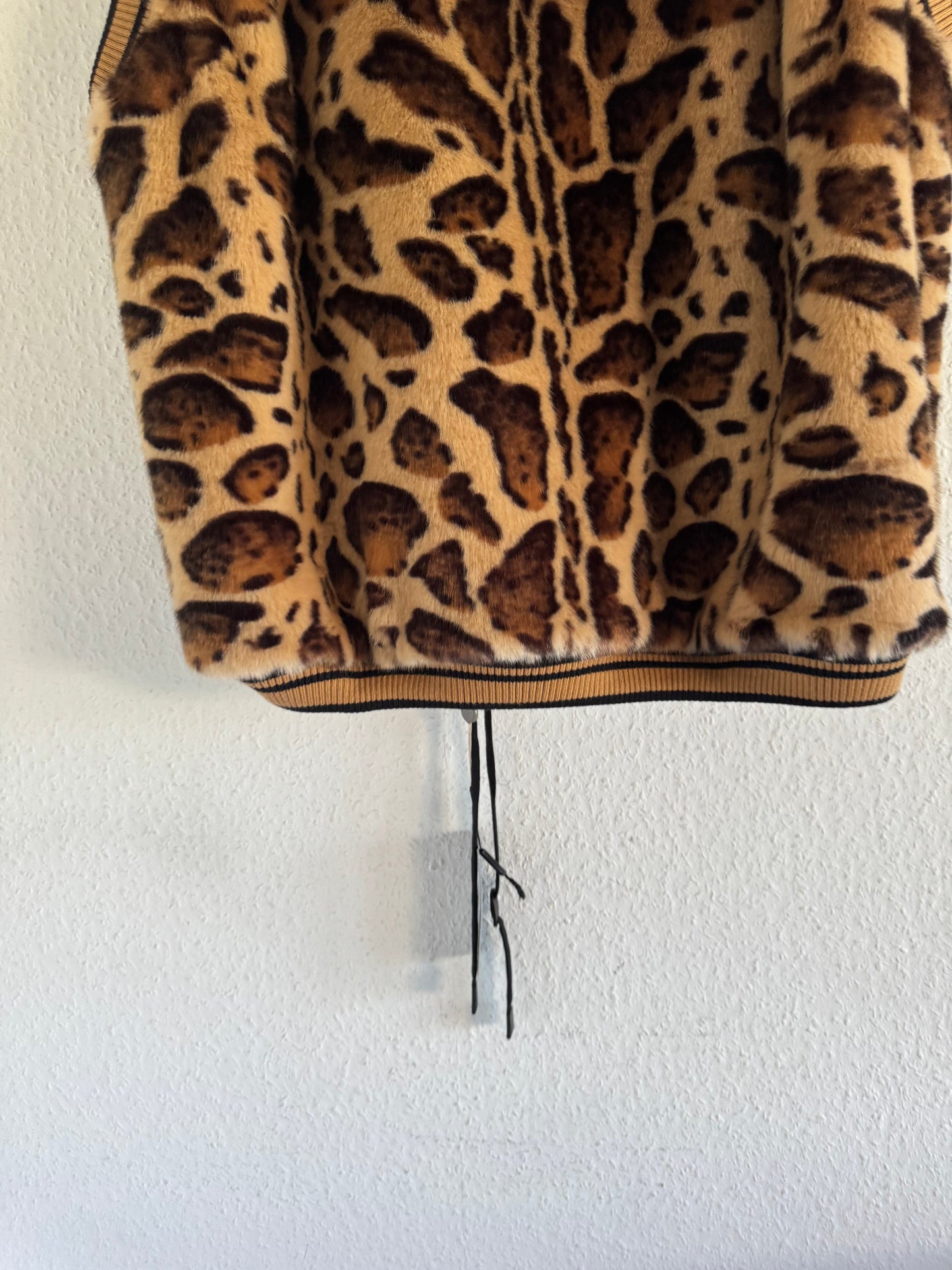 Dolce & Gabbana Fall Winter 2017 Leopard Faux Fur Hooded Vest
