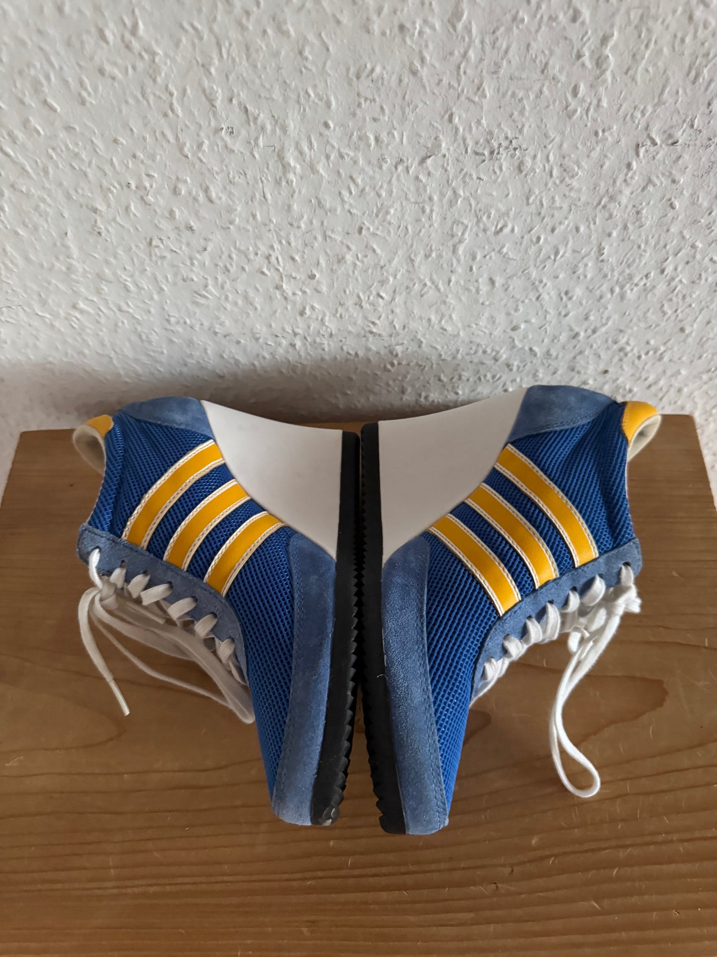 Adidas × Jeremy Scott JS Arrow Wedge True Blue