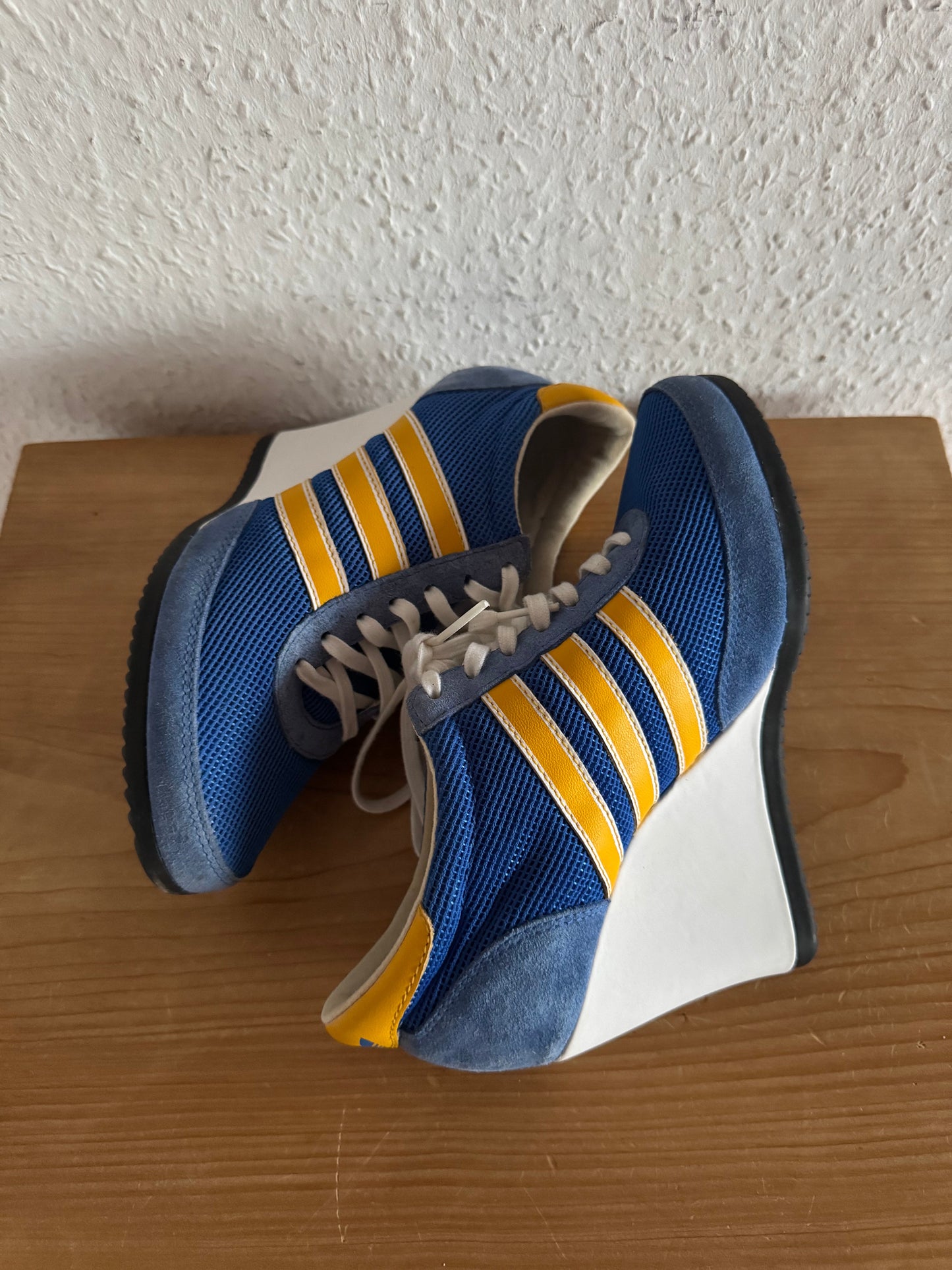 Adidas × Jeremy Scott JS Arrow Wedge True Blue