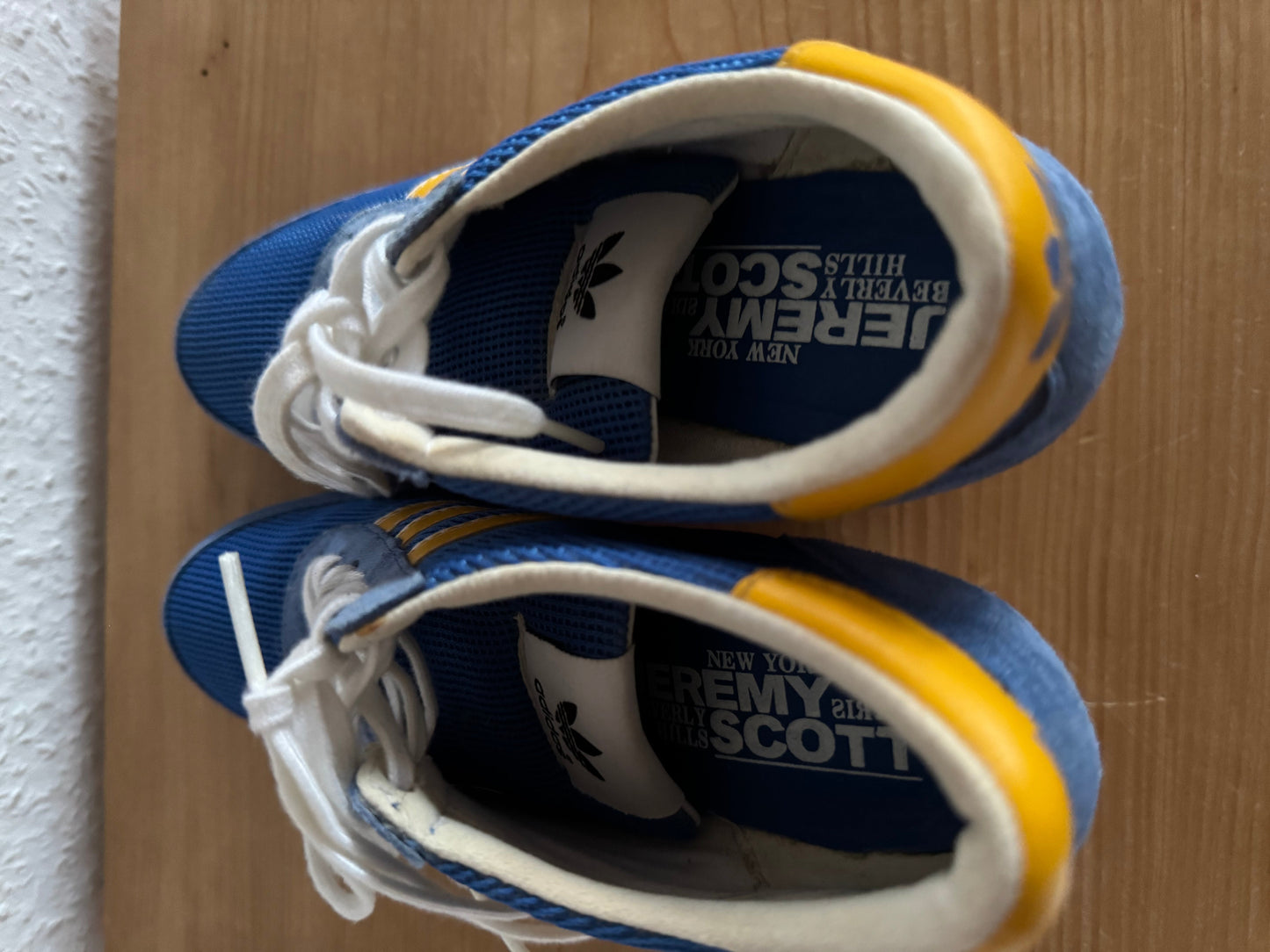Adidas × Jeremy Scott JS Arrow Wedge True Blue