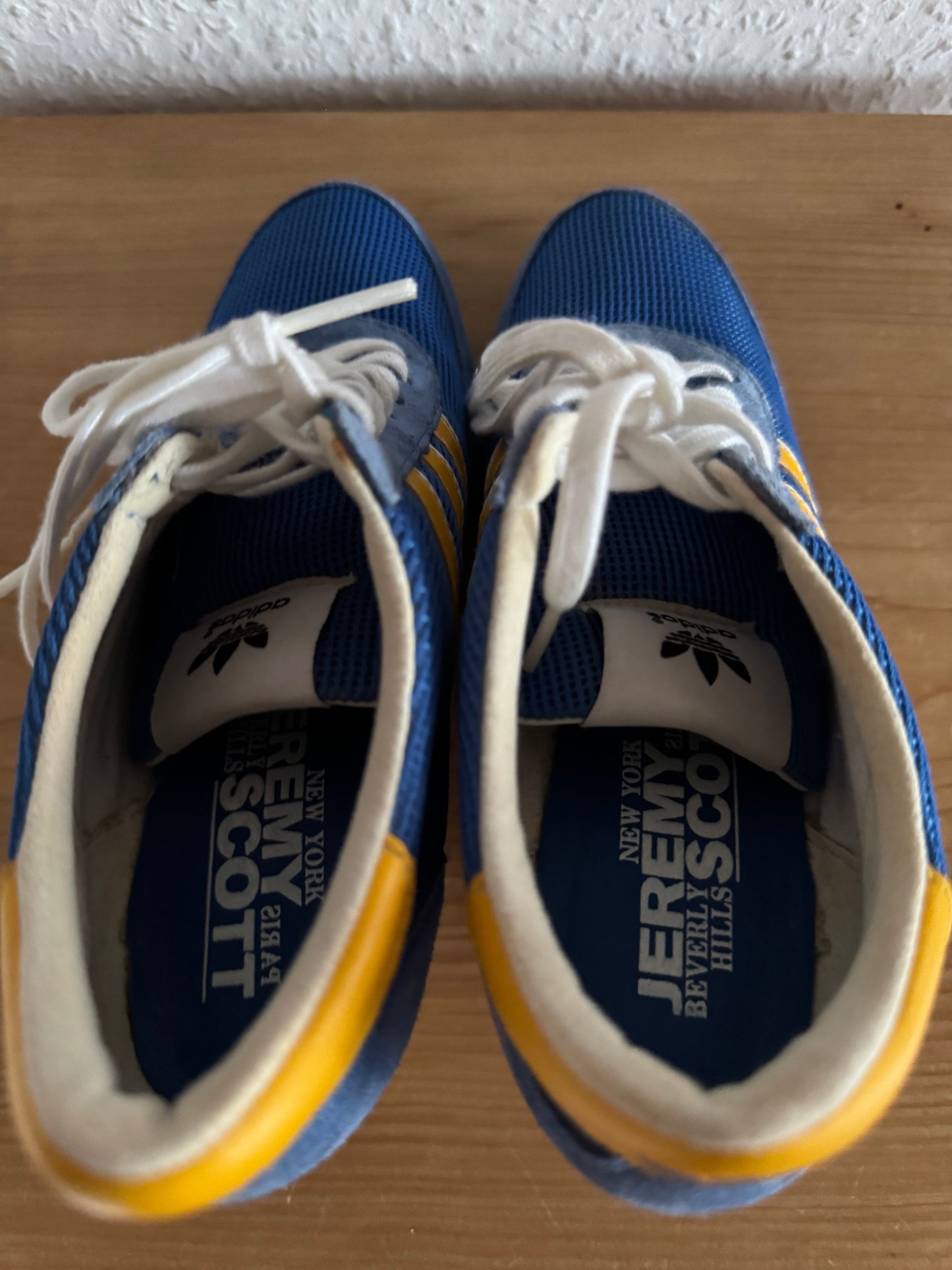 Adidas × Jeremy Scott JS Arrow Wedge True Blue