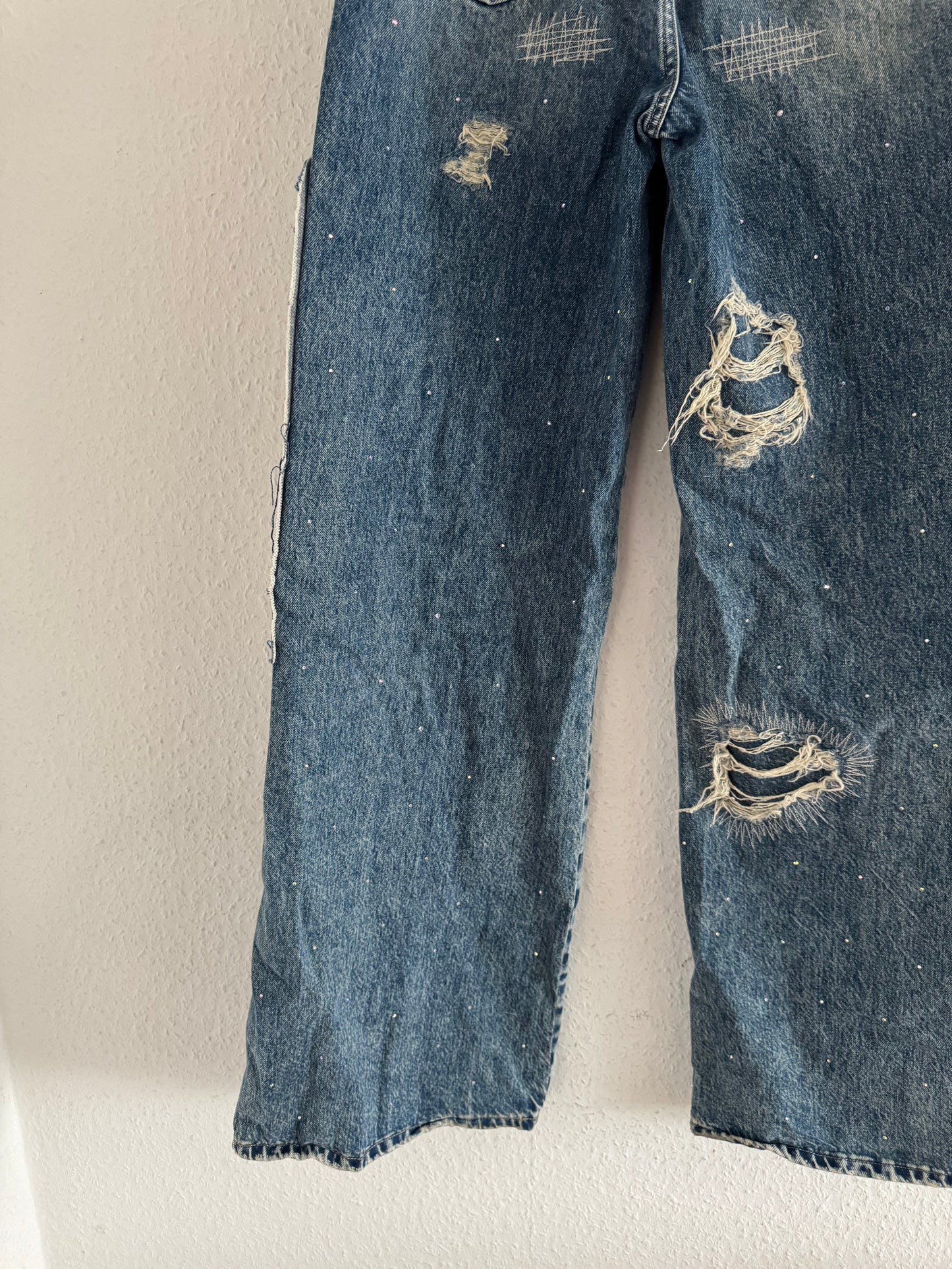 H&M × Jean-Michel Basquiat × Who Decides War Distressed Rhinestone Graphic Denim Jeans