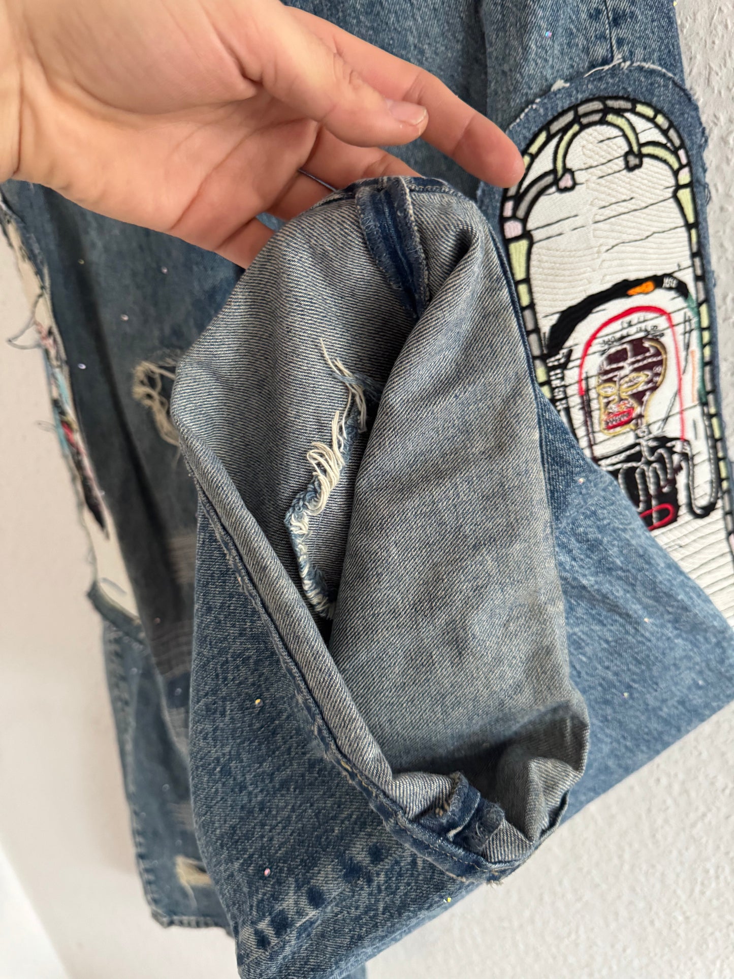 H&M × Jean-Michel Basquiat × Who Decides War Distressed Rhinestone Graphic Denim Jeans