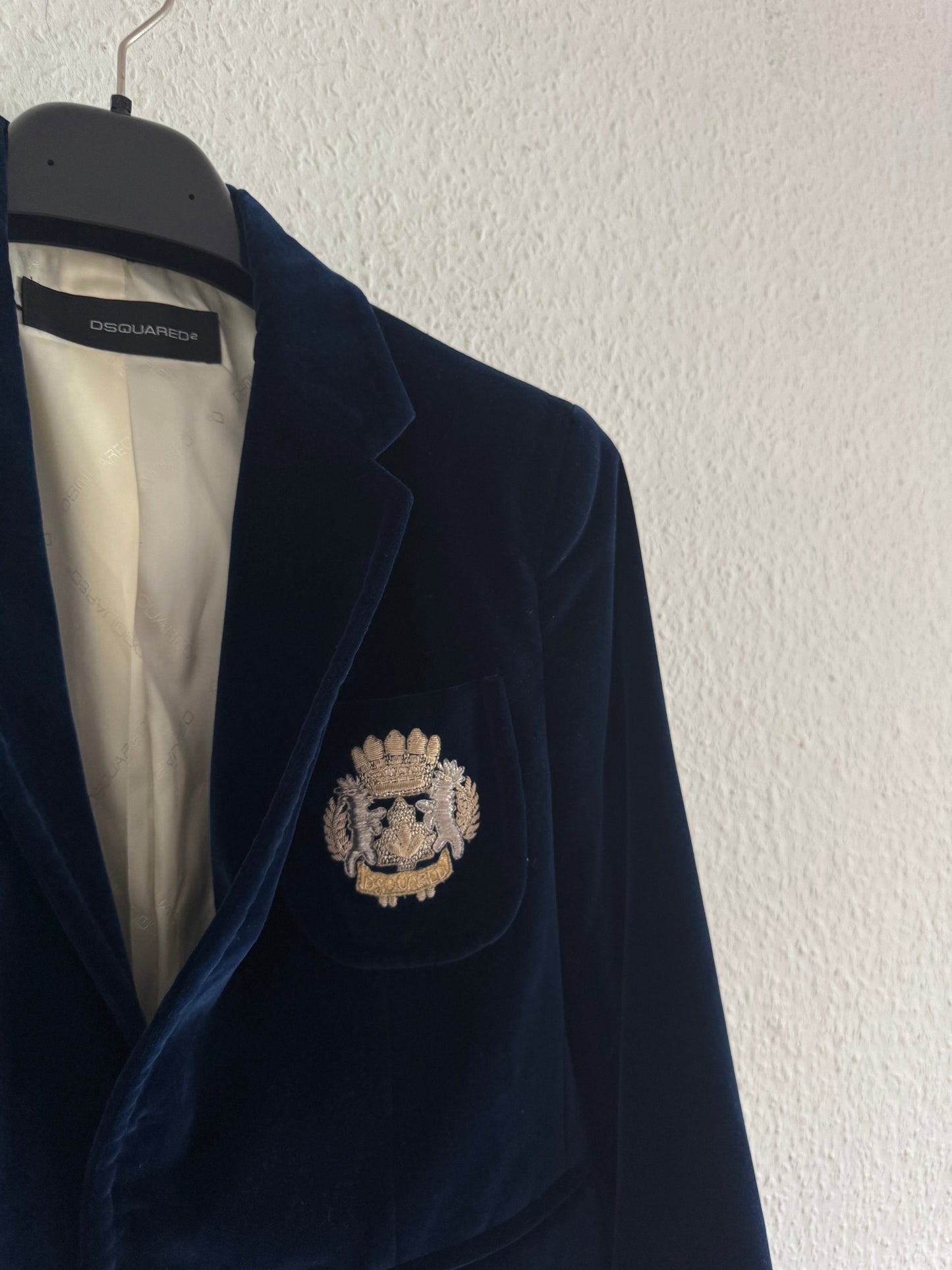 Dsquared2 FW06 Crest Patch Velvet Blazer