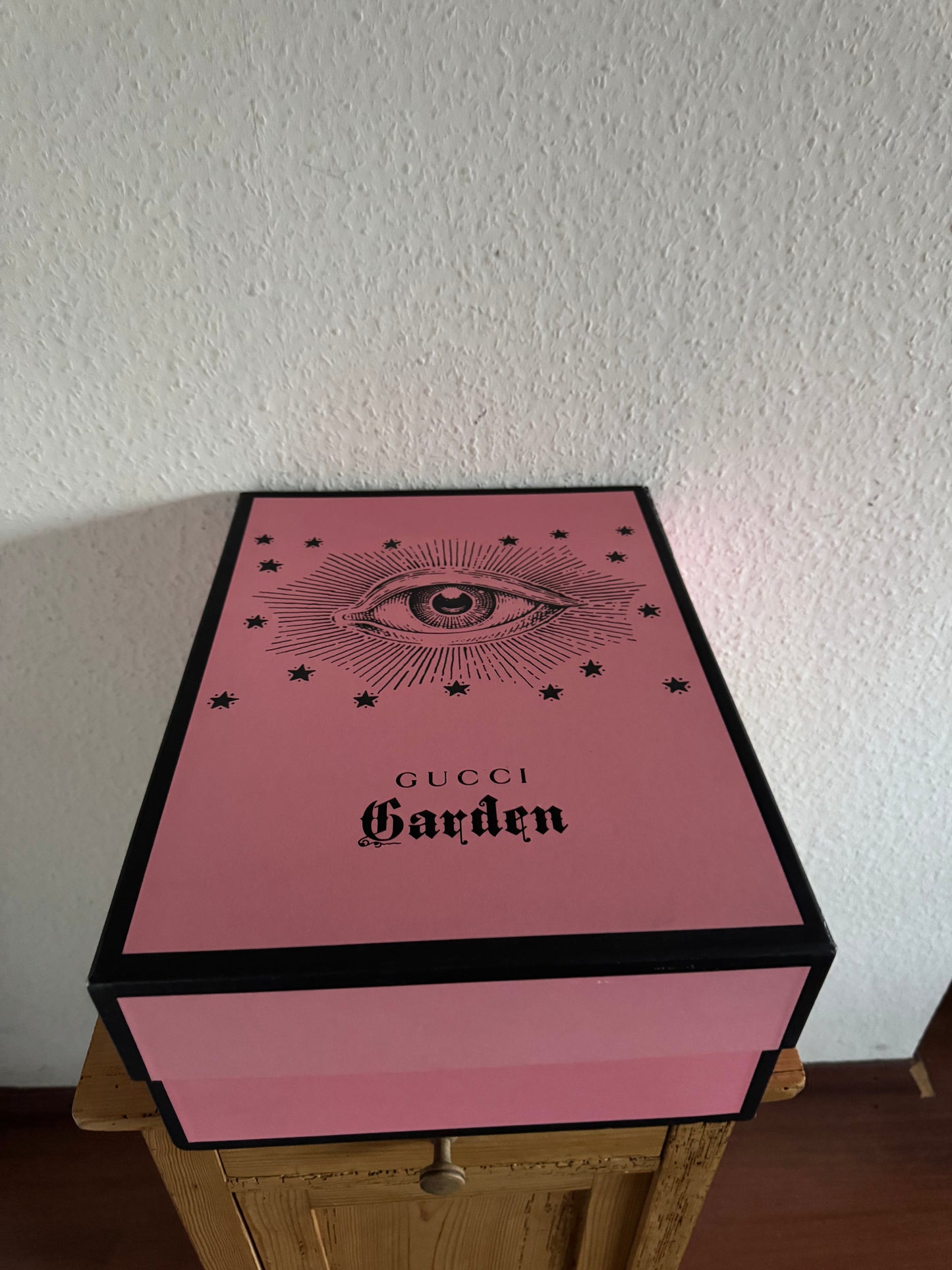 Gucci Garden Flashtrek Sneakers