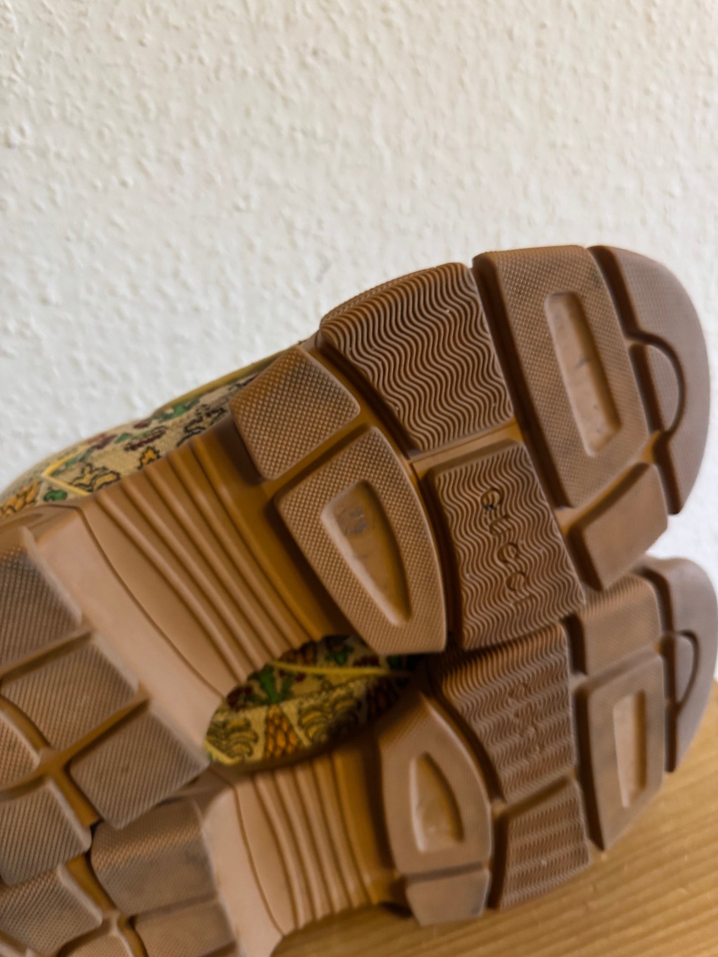 Gucci Garden Flashtrek Sneakers