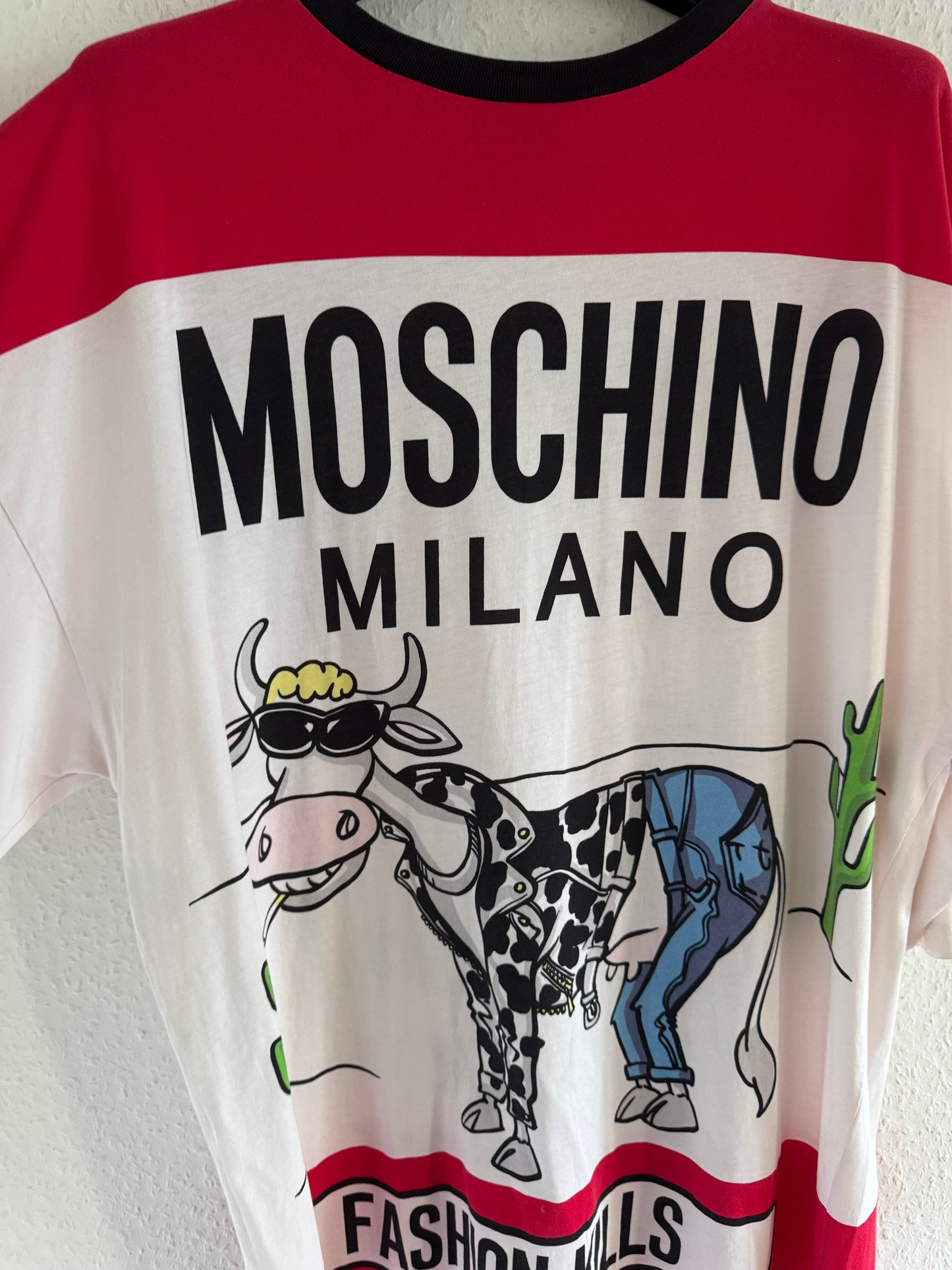 Moschino Oversized Fashion Kills Cow Graphic T-Shirt