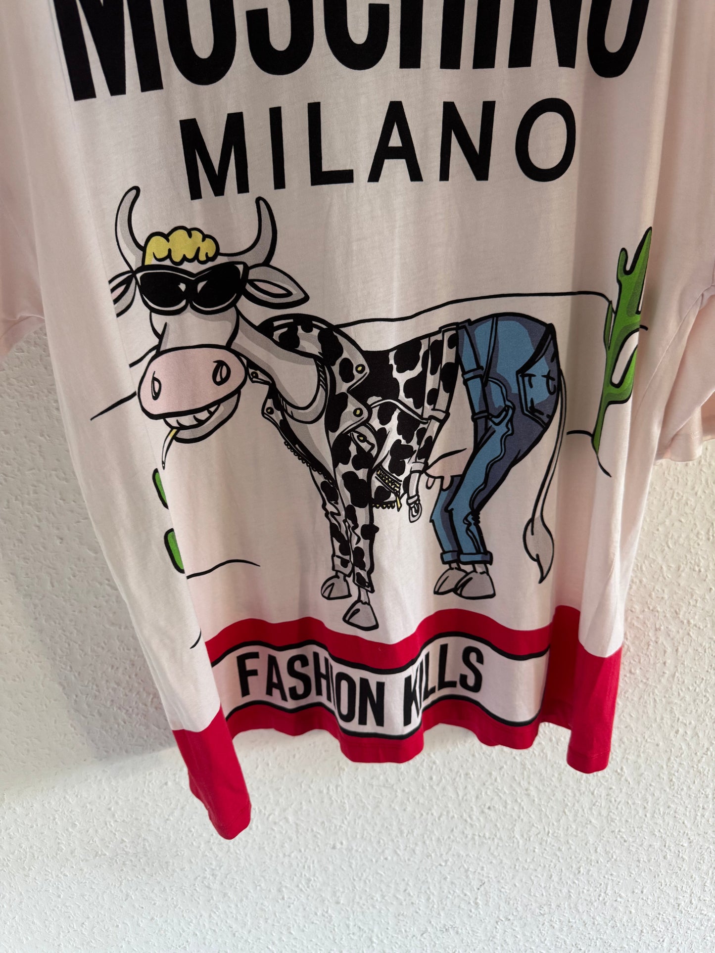 Moschino Oversized Fashion Kills Cow Graphic T-Shirt