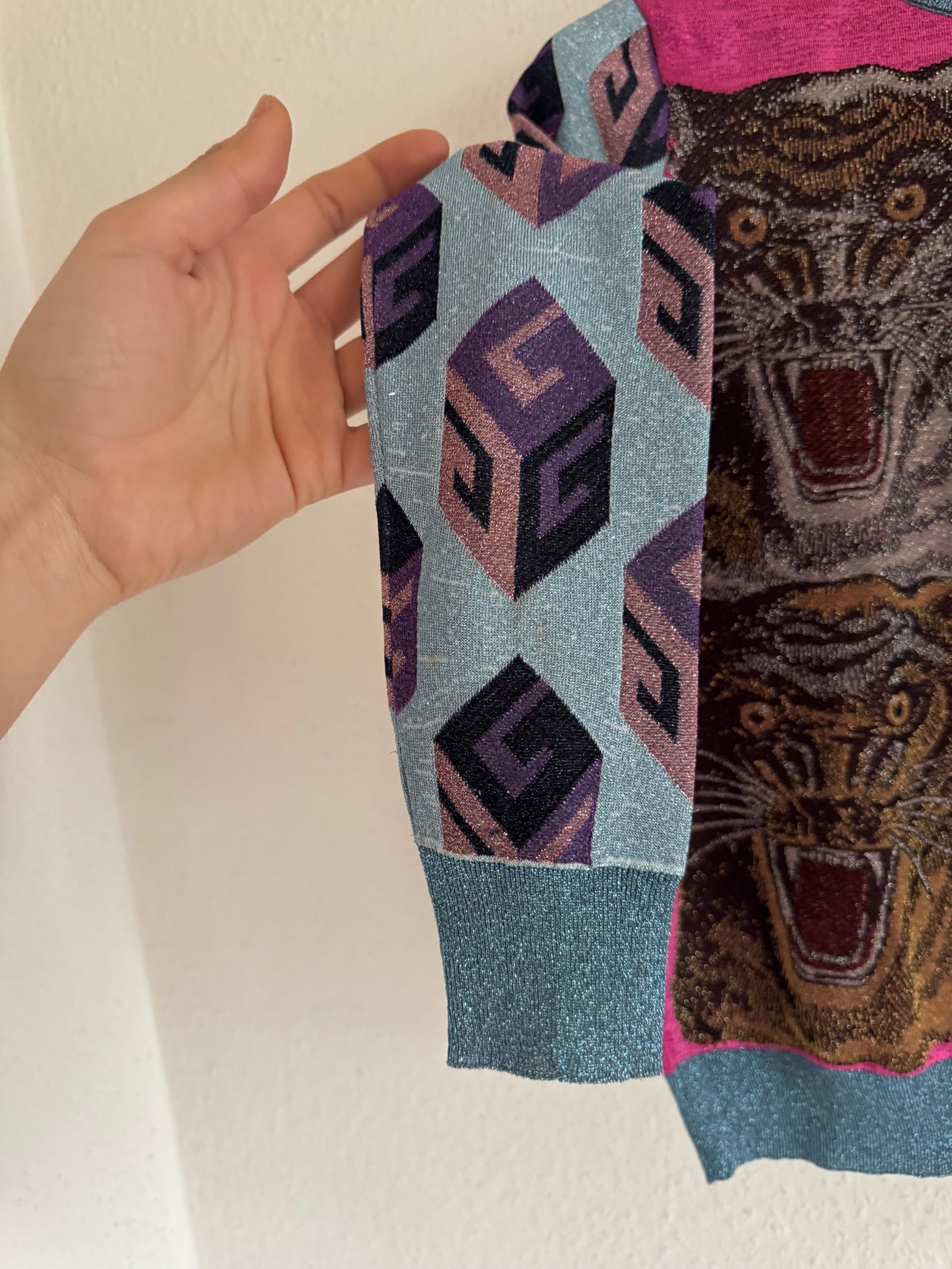 Glitter Tiger Jacquard Knit Sweater Pink Blue