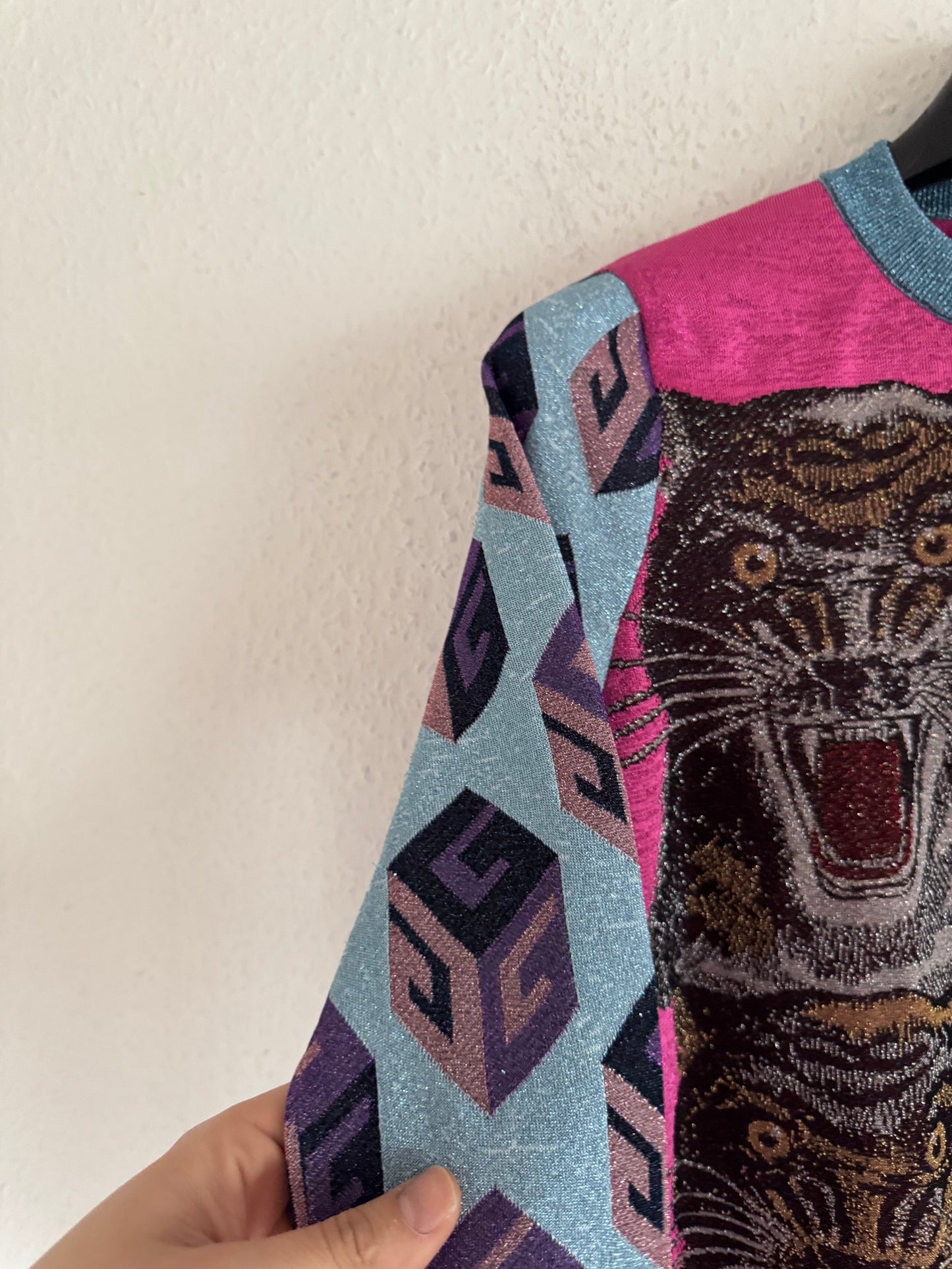 Glitter Tiger Jacquard Knit Sweater Pink Blue